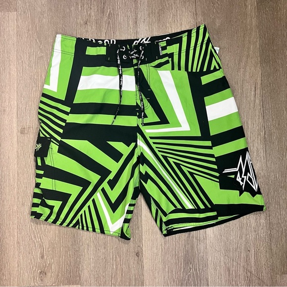 Volcom Other - maui and sons Green and Black Geometric Board Shorts
